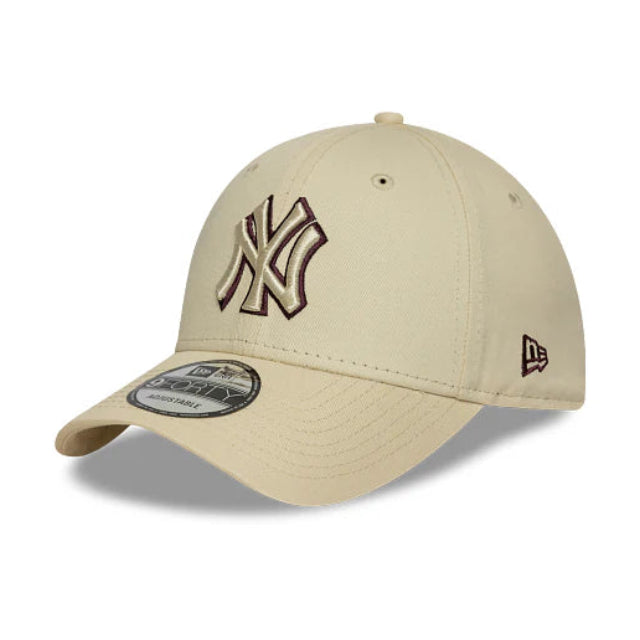 New York Yankees MLB Team Outline 9FORTY Strapback